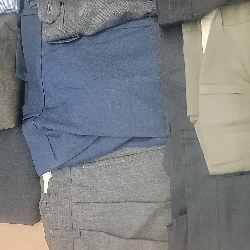 Lot Of 11 28" to 34 Mens Dress Pants Jos. A Banks Banana Republic Tommy Hilfiger - Picture 4 of 9
